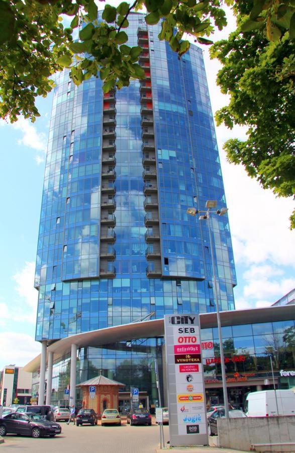 Helios Luxury Apartment In Vilnius Skyscraper 外观 照片